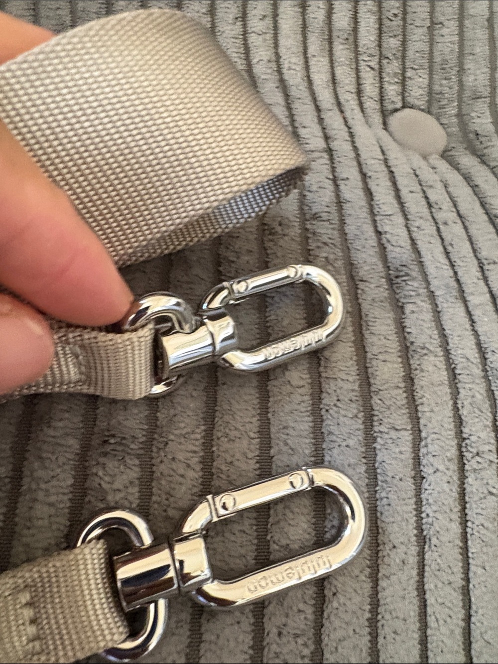 lululemon athletica Beige Quilted Tote Bag with Detachable Strap - Picture 7 of 9